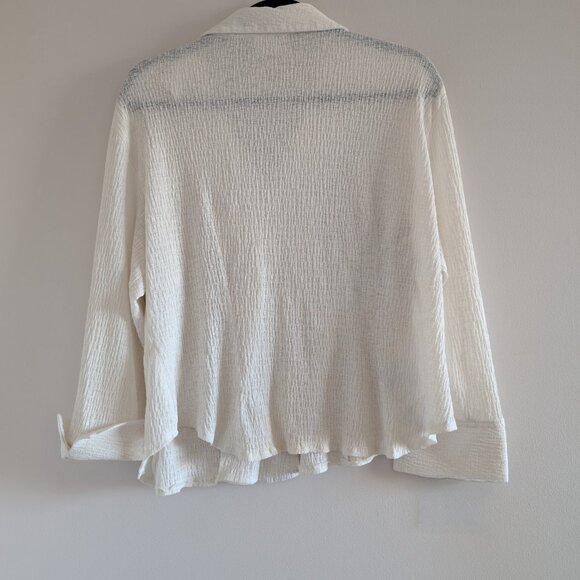 VINTAGE - white creme button up - Picture 6 of 8